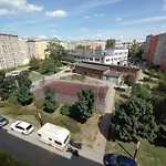 Apartment Venge -całe Mieszkanie 46m2 Na Wyłączność - Z Jedną Sypialnią I Jednym Sypialno-salonem -3 Piętro Bez Windy- Rezerwacja Bez Karty Kredytowej-klimatyzacja-netflix-2 łóżeczka Dziecięce- Bezpłatny Parking Publiczny *