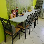 Apartament Venge -całe Mieszkanie 46m2 Na Wyłączność - Z Jedną Sypialnią I Jednym Sypialno-salonem -3 Piętro Bez Windy- Rezerwacja Bez Karty Kredytowej-klimatyzacja-netflix-2 łóżeczka Dziecięce- Bezpłatny Parking Publiczny