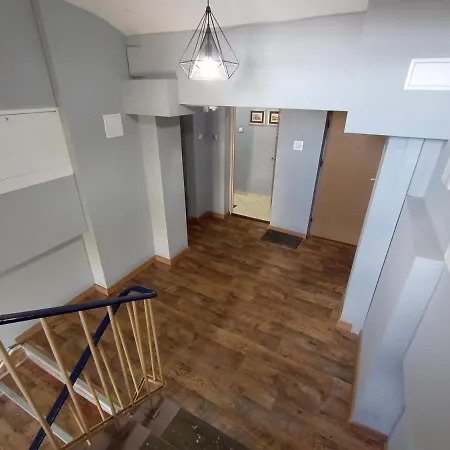 Apartament Venge -Cale Mieszkanie 46M2 Na Wylacznosc - Z Jedna Sypialnia I Jednym Sypialno-Salonem -3 Pietro Bez Windy- Rezerwacja Bez Karty Kredytowej-Klimatyzacja-Netflix-2 Lozeczka Dzieciece- Bezplatny Parking Publiczny