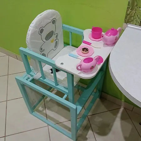 Venge -cale Mieszkanie 46m2 Na Wylacznosc - Z Jedna Sypialnia I Jednym Sypialno-salonem -3 Pietro Bez Windy- Rezerwacja Bez Karty Kredytowej-klimatyzacja-netflix-2 Lozeczka Dzieciece, Bezplatny Parking Publiczny Na Monitorowanym Podworzu Wrocław