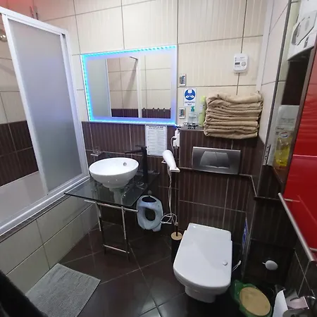 Apartament Venge -Cale Mieszkanie 46M2 Na Wylacznosc - Z Jedna Sypialnia I Jednym Sypialno-Salonem -3 Pietro Bez Windy- Rezerwacja Bez Karty Kredytowej-Klimatyzacja-Netflix-2 Lozeczka Dzieciece- Bezplatny Parking Publiczny