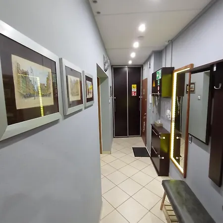 Apartament Venge -Cale Mieszkanie 46M2 Na Wylacznosc - Z Jedna Sypialnia I Jednym Sypialno-Salonem -3 Pietro Bez Windy- Rezerwacja Bez Karty Kredytowej-Klimatyzacja-Netflix-2 Lozeczka Dzieciece- Bezplatny Parking Publiczny Apartment Wroclaw