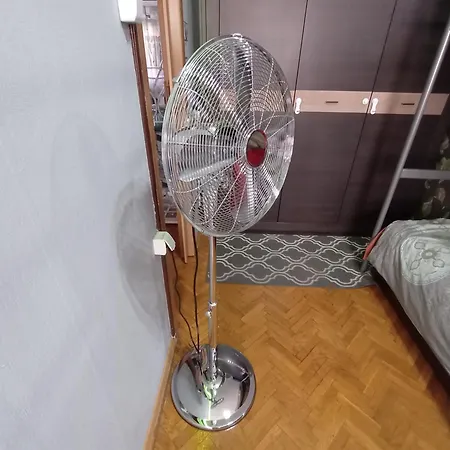 Apartament Venge -Cale Mieszkanie 46M2 Na Wylacznosc - Z Jedna Sypialnia I Jednym Sypialno-Salonem -3 Pietro Bez Windy- Rezerwacja Bez Karty Kredytowej-Klimatyzacja-Netflix-2 Lozeczka Dzieciece, Bezplatny Parking Publiczny Na Monitorowanym Podworzu * Wrocław