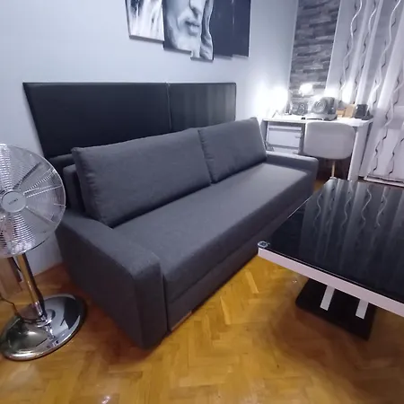 Apartament Venge -Cale Mieszkanie 46M2 Na Wylacznosc - Z Jedna Sypialnia I Jednym Sypialno-Salonem -3 Pietro Bez Windy- Rezerwacja Bez Karty Kredytowej-Klimatyzacja-Kino Domowe-Projektor-100