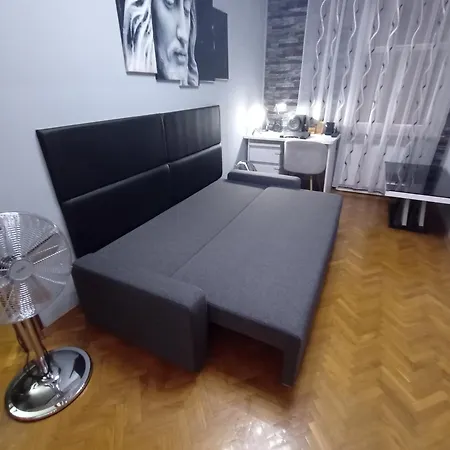 Apartament Venge -Cale Mieszkanie 46M2 Na Wylacznosc - Z Jedna Sypialnia I Jednym Sypialno-Salonem -3 Pietro Bez Windy- Rezerwacja Bez Karty Kredytowej-Klimatyzacja-Kino Domowe-Projektor-100