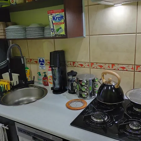 Apartament Venge -Cale Mieszkanie 46M2 Na Wylacznosc - Z Jedna Sypialnia I Jednym Sypialno-Salonem -3 Pietro Bez Windy- Rezerwacja Bez Karty Kredytowej-Klimatyzacja-Netflix-2 Lozeczka Dzieciece, Bezplatny Parking Publiczny Na Monitorowanym Podworzu * Wrocław