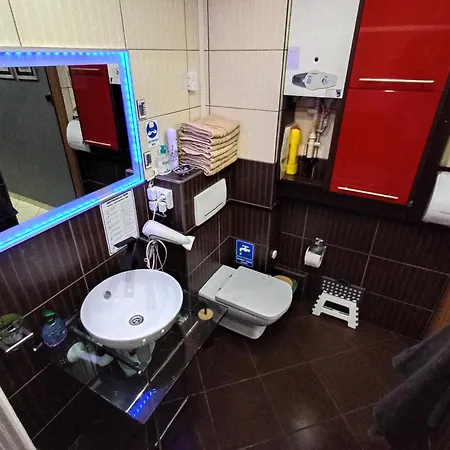 Apartament Venge -Cale Mieszkanie 46M2 Na Wylacznosc - Z Jedna Sypialnia I Jednym Sypialno-Salonem -3 Pietro Bez Windy- Rezerwacja Bez Karty Kredytowej-Klimatyzacja-Kino Domowe-Projektor-100