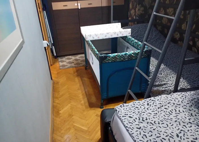 Apartament Venge -Cale Mieszkanie 46M2 Na Wylacznosc - Z Jedna Sypialnia I Jednym Sypialno-Salonem -3 Pietro Bez Windy- Rezerwacja Bez Karty Kredytowej-Klimatyzacja-Netflix-2 Lozeczka Dzieciece, Bezplatny Parking Publiczny Na Monitorowanym Podworzu