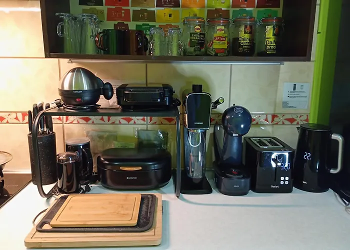 Apartament Venge -Cale Mieszkanie 46M2 Na Wylacznosc - Z Jedna Sypialnia I Jednym Sypialno-Salonem -3 Pietro Bez Windy- Rezerwacja Bez Karty Kredytowej-Klimatyzacja-Netflix-2 Lozeczka Dzieciece, Bezplatny Parking Publiczny Na Monitorowanym Podworzu Wroclaw