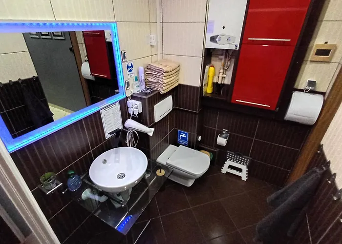 Venge -cale Mieszkanie 46m2 Na Wylacznosc - Z Jedna Sypialnia I Jednym Sypialno-salonem -3 Pietro Bez Windy- Rezerwacja Bez Karty Kredytowej-klimatyzacja-netflix-2 Lozeczka Dzieciece, Bezplatny Parking Publiczny Na Monitorowanym Podworzu * Vratislav